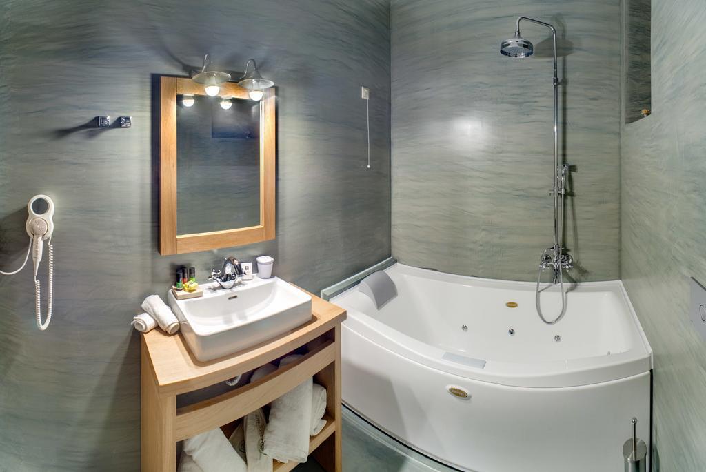Haones Suites Ioánina Habitación foto